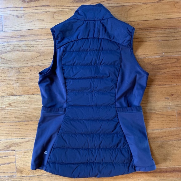 NWT Lululemon Down For It All Vest Midnight Navy - Picture 6 of 8